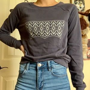 Levi’s crew neck